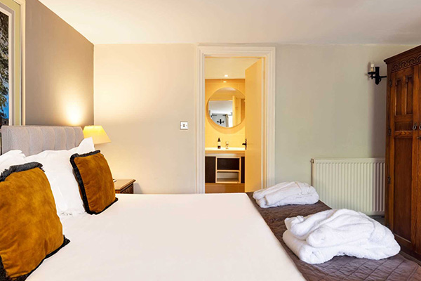 Karma Salford Hall Tudor Court Double Karma Salford Hall Tudor Court Double