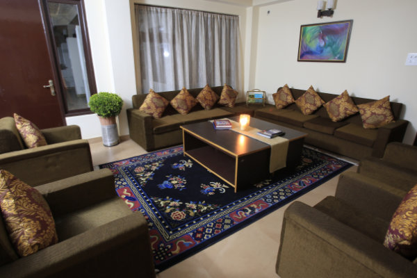 Karma Martam Retreat Library