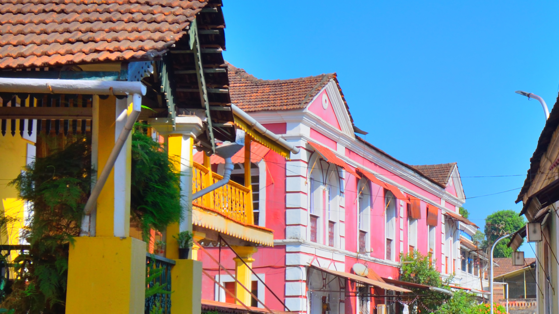 Quintessential Goa: Bonderam, Feni & Fontainhas