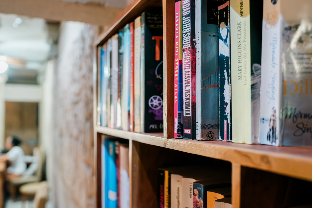 Karma Royal Jimbaran Library