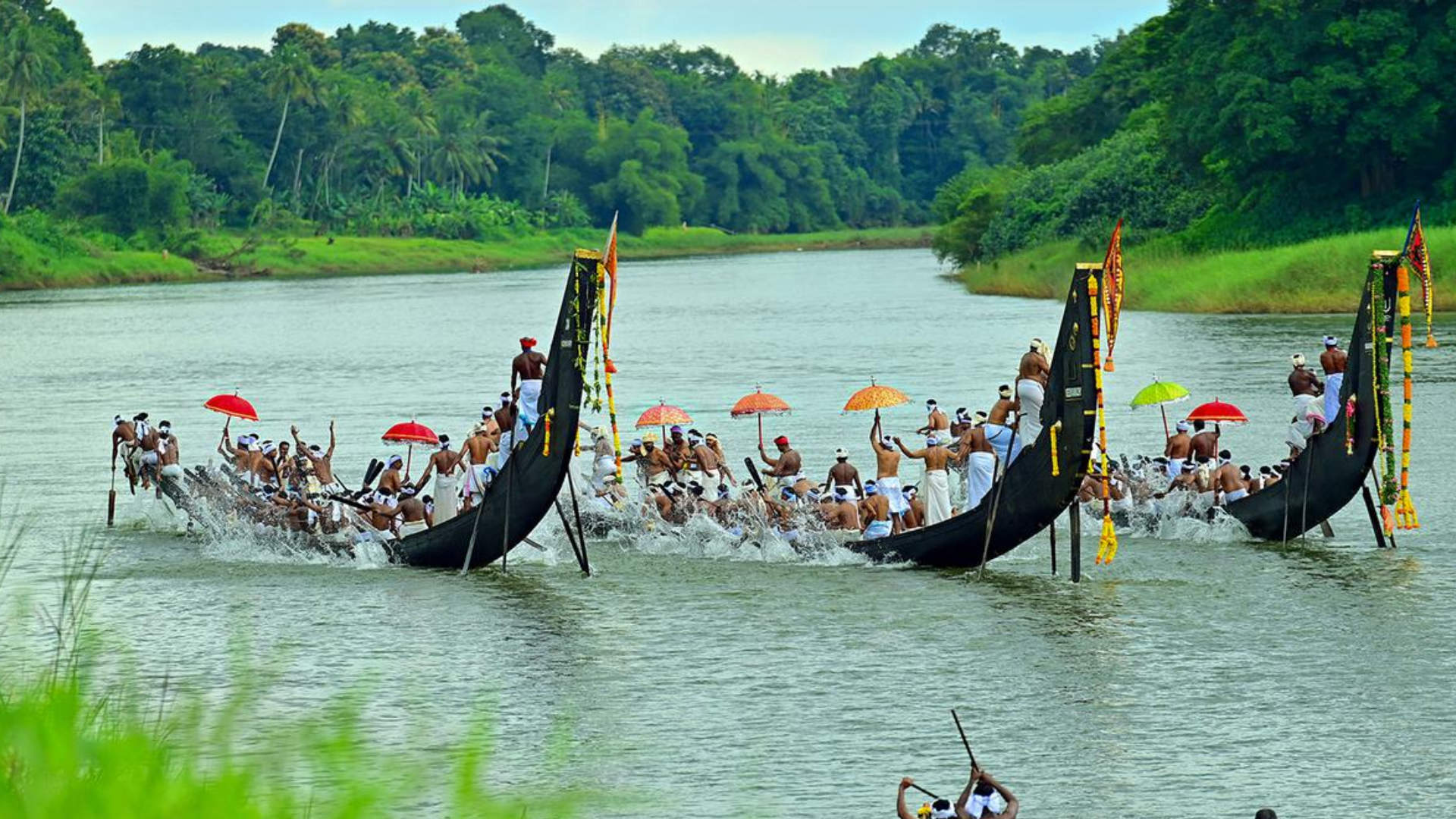 Kerala: Backwaters & Boat Races