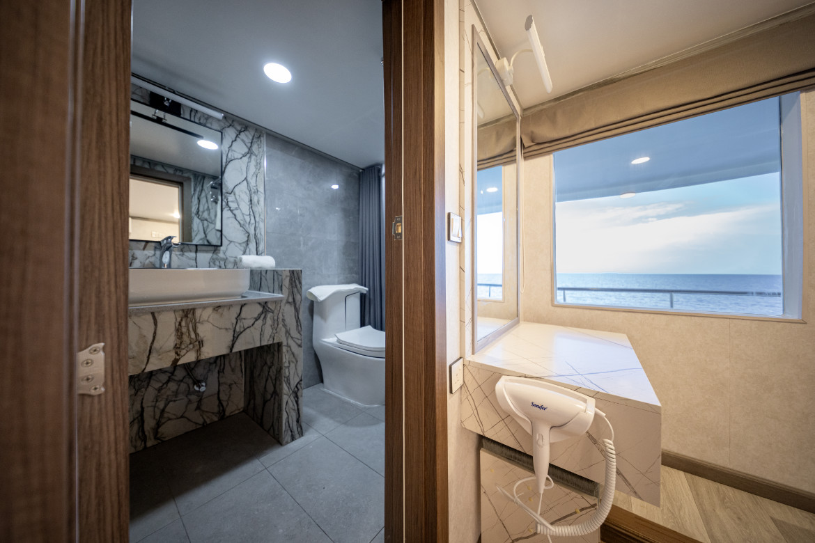 Karma Fushi Premium Cabin Double