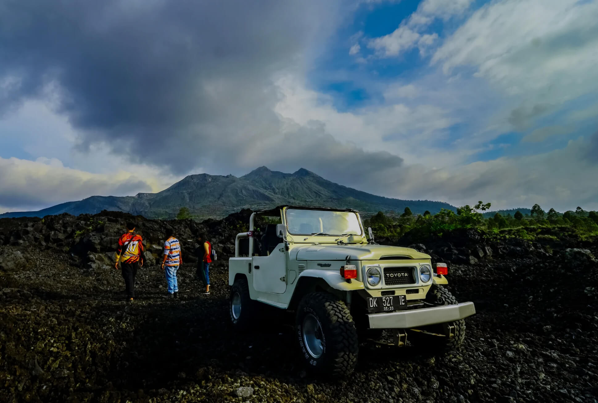 Bali’s Wild Side: Lakes, Lava & Hot Springs