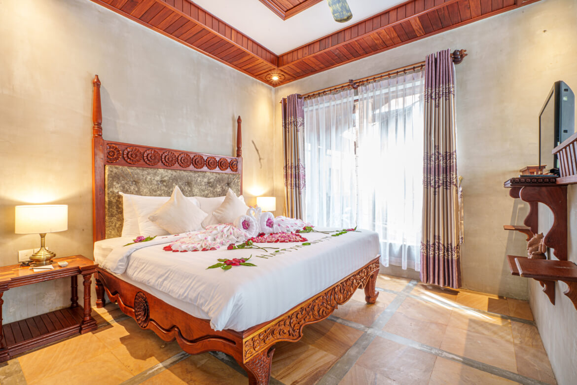 Karma Bayon Studio Double