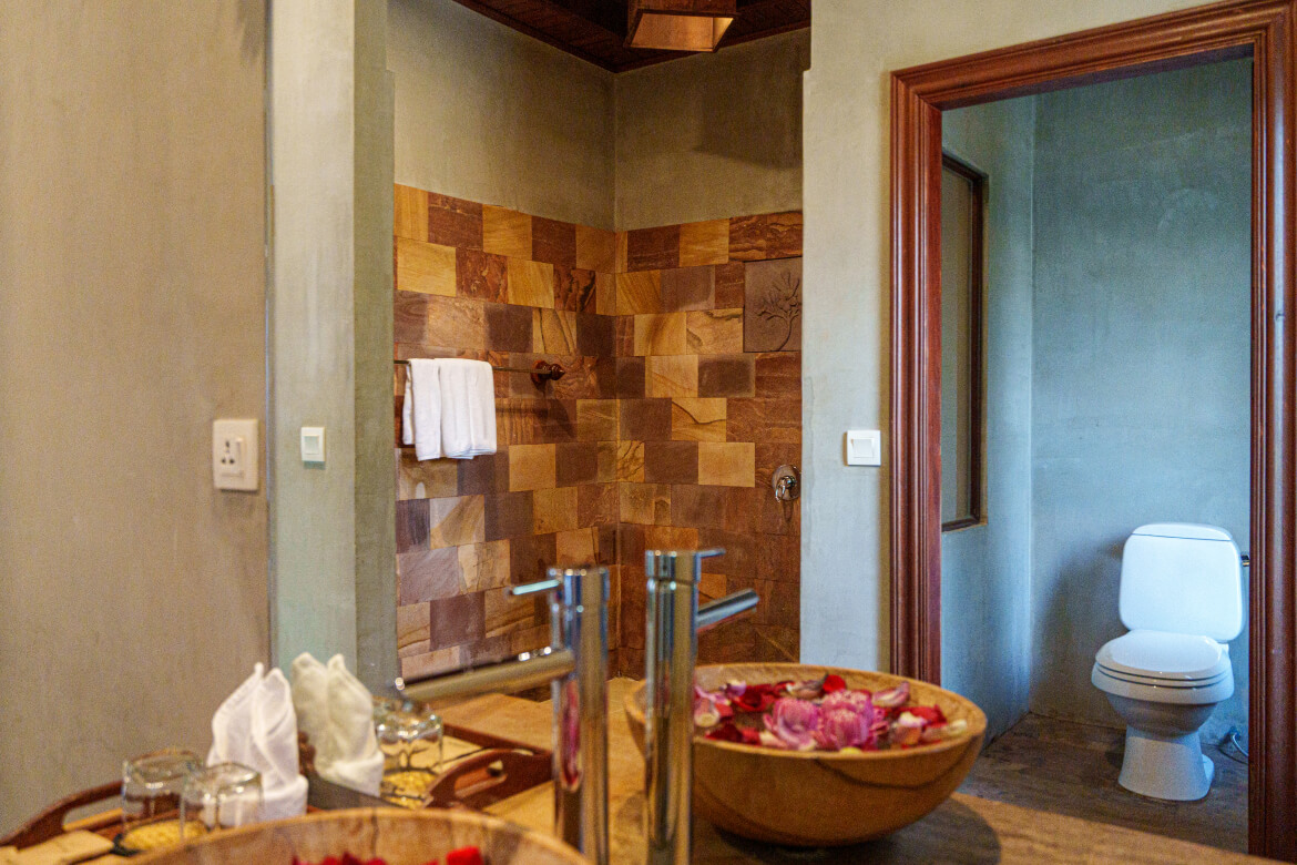 Karma Bayon Studio Double