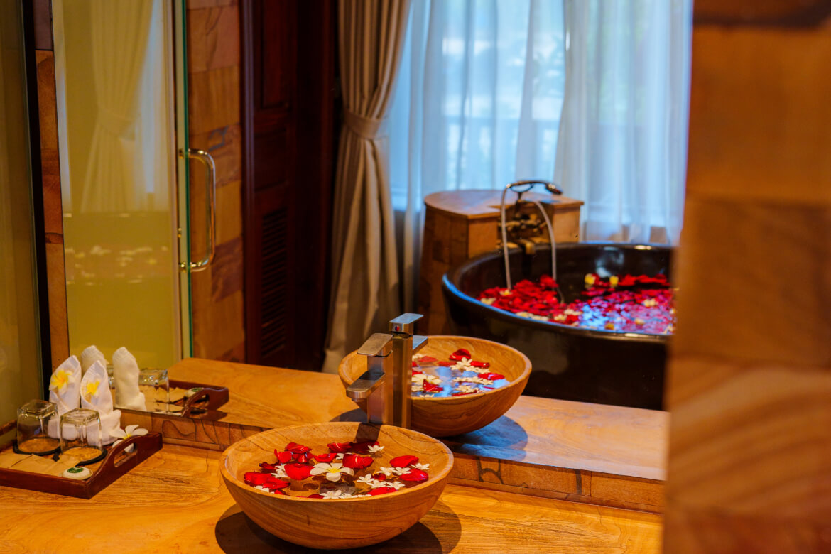 Karma Bayon Studio Twin