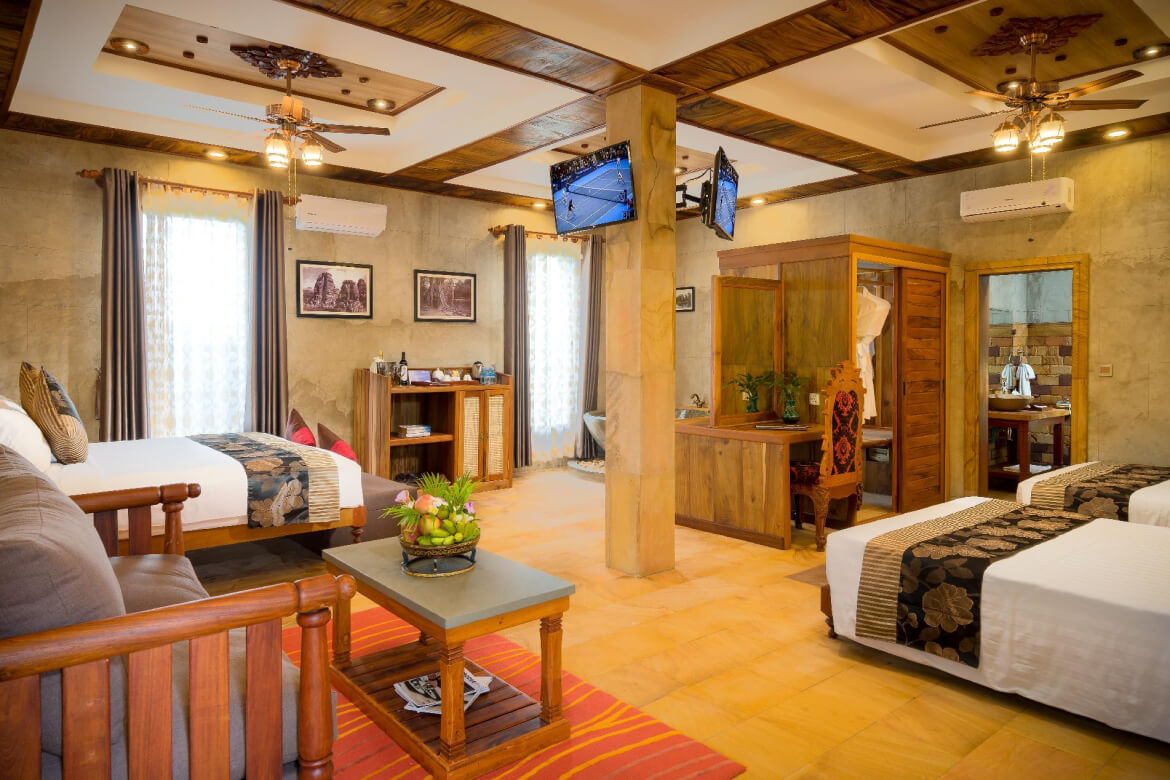 Karma Bayon Studio For four