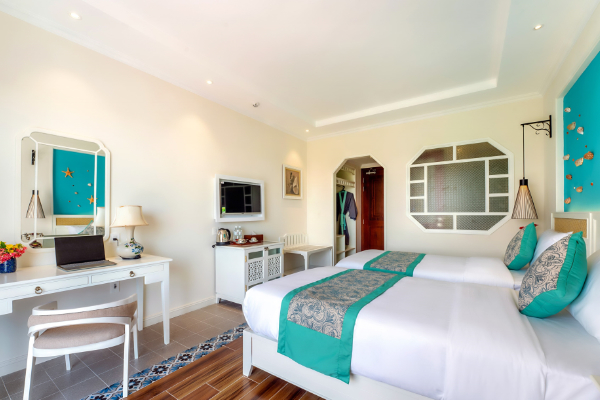 Partner Hotel - Amina Lantana Deluxe City<br> Sleeping : 2 adults, 2 children, or 3 adults