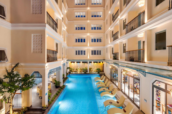 Partner Hotel - Amina Lantana Swimming Pool