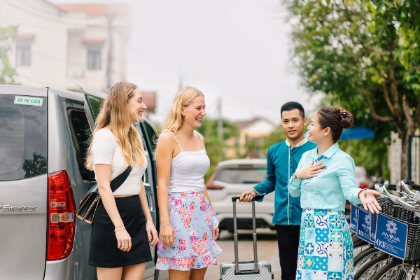 Partner Hotel - Amina Lantana Airport Transfers 