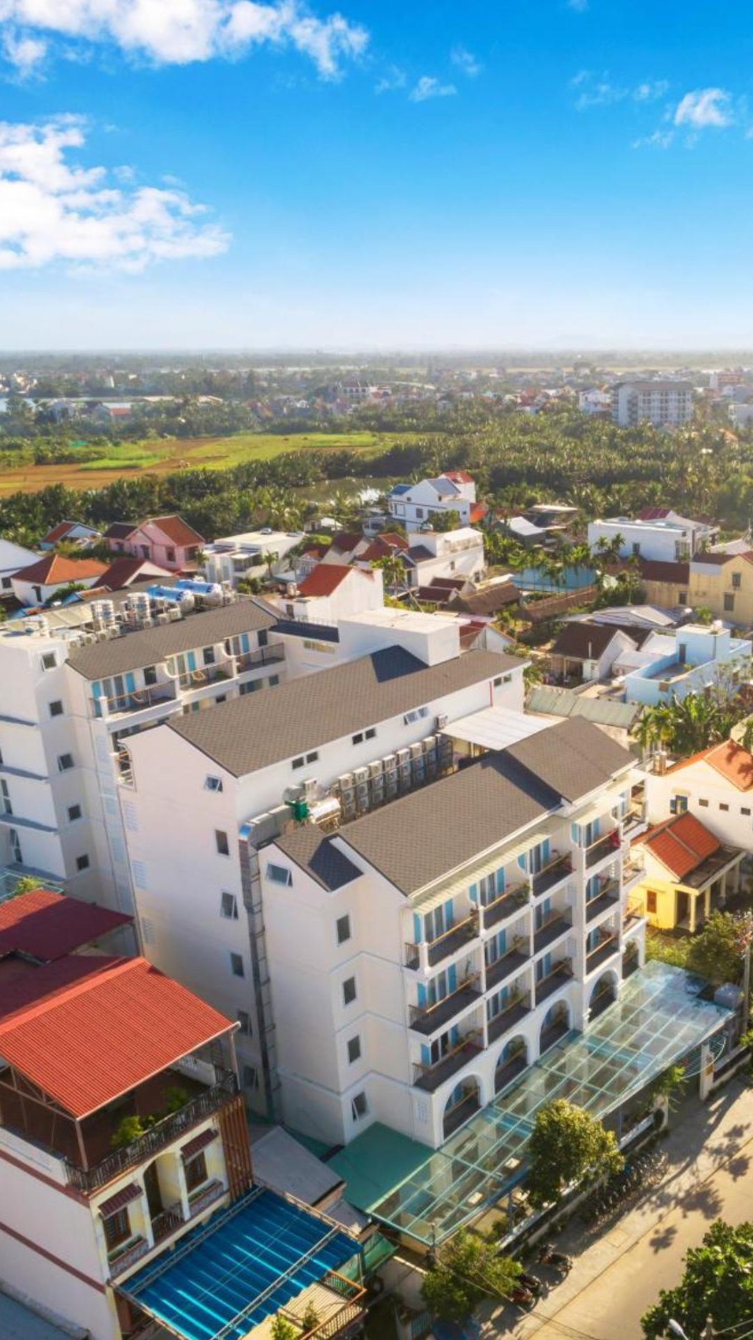 Gallery Partner Hotel - Amina Lantana