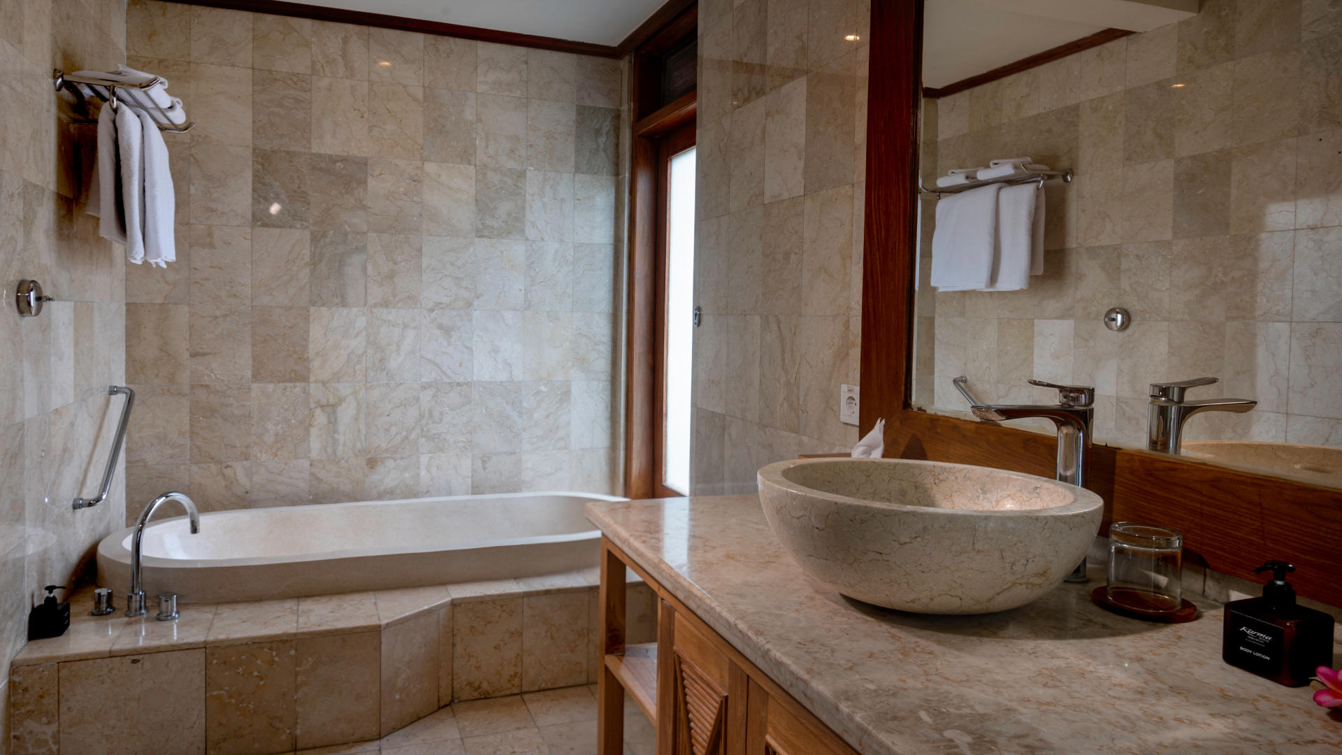 Karma Royal Jimbaran One Bedroom Apartment