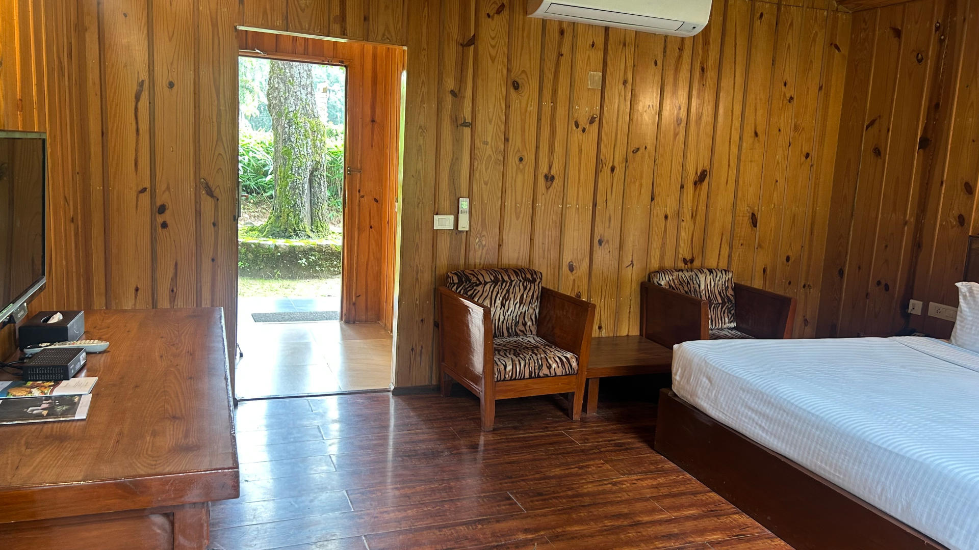Karma Sitabani Hotel Unit Sleeps 2 Karma Sitabani Hotel Unit Sleeps 2