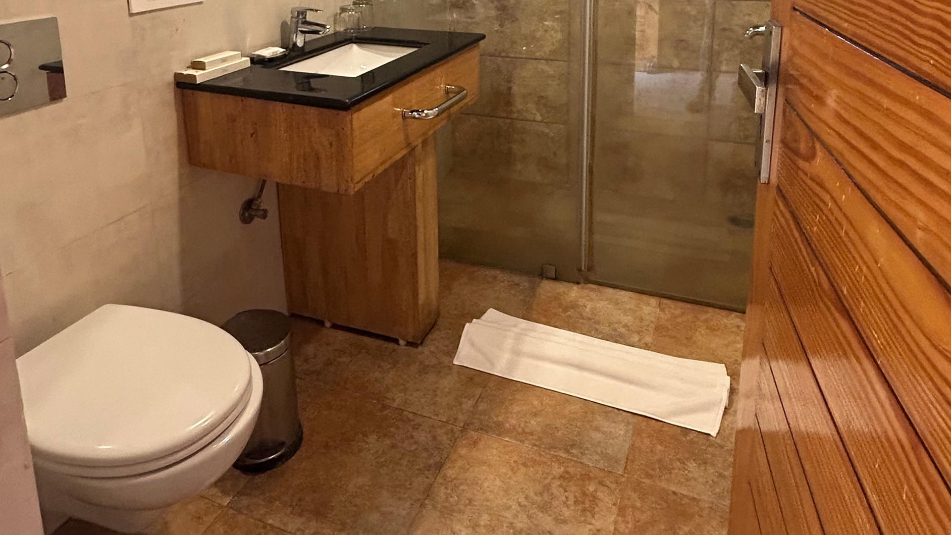 Karma Sitabani Hotel Unit Sleeps 2 Karma Sitabani Hotel Unit Sleeps 2
