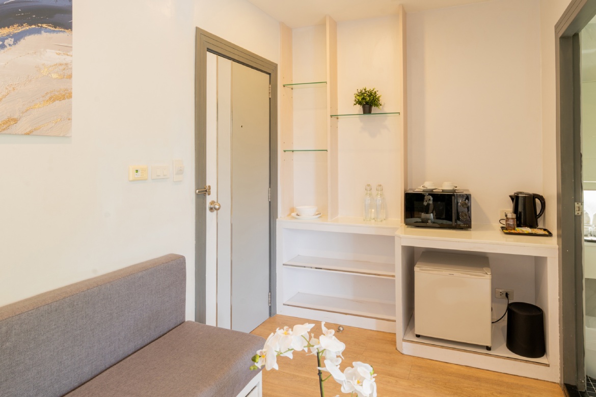 Karma Royal Boat Lagoon Premier Deluxe Karma Royal Boat Lagoon Premier Deluxe