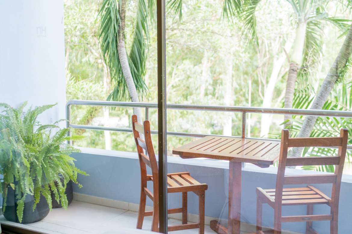 Karma Royal Boat Lagoon Premier Deluxe Karma Royal Boat Lagoon Premier Deluxe