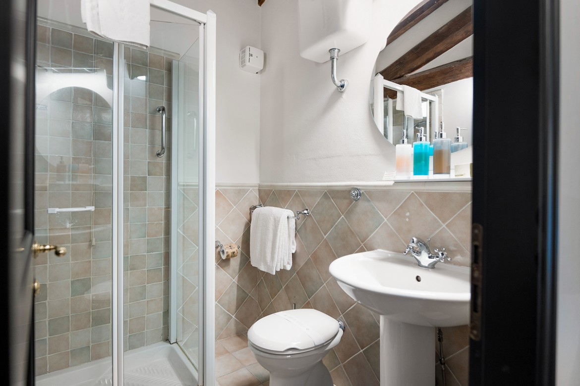 Karma Borgo di Colleoli One Bedroom Deluxe Apartment Karma Borgo di Colleoli One Bedroom Deluxe Apartment