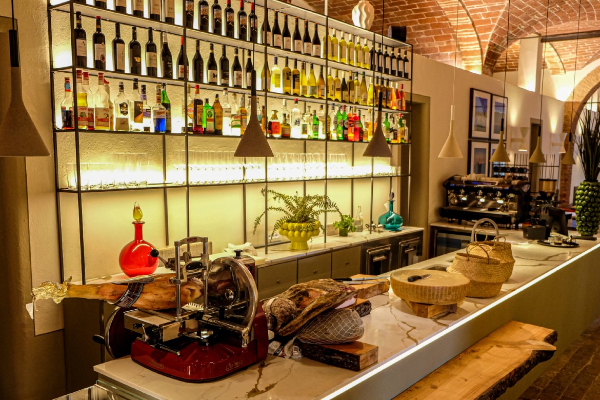 Karma Borgo di Colleoli Wine Bar Karma Borgo di Colleoli Wine Bar