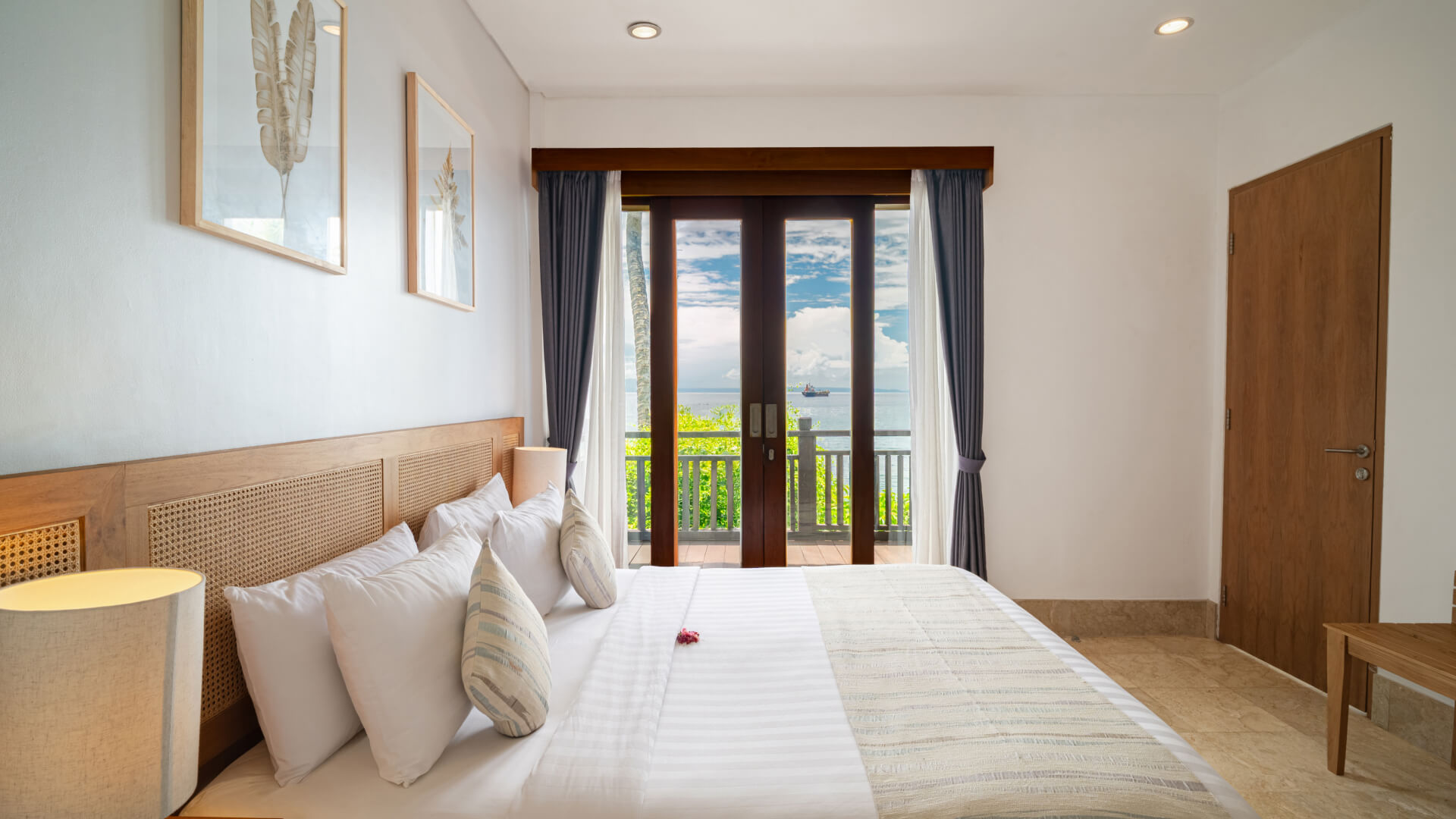 Karma Royal Candidasa Imperial Apartment