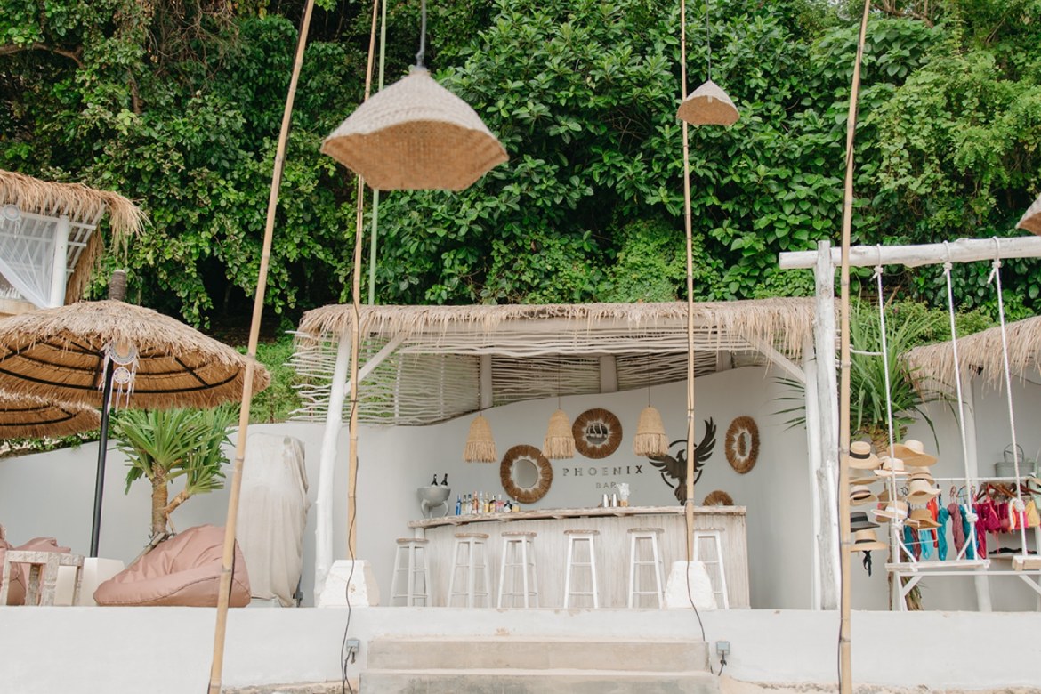 Karma Kandara Phoenix Bar