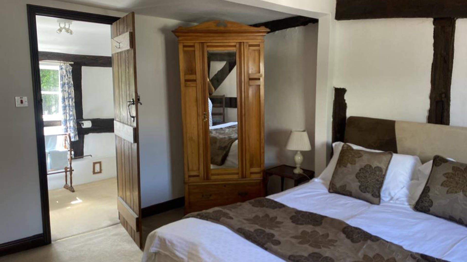 Ye Olde Salutation Inn Master Double Room