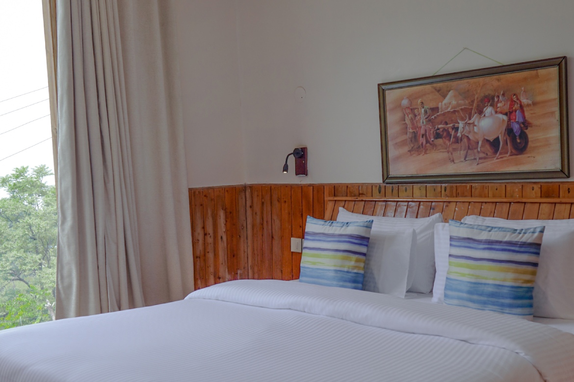 Karma Tashi Hotel Unit Sleeps 2 + 2