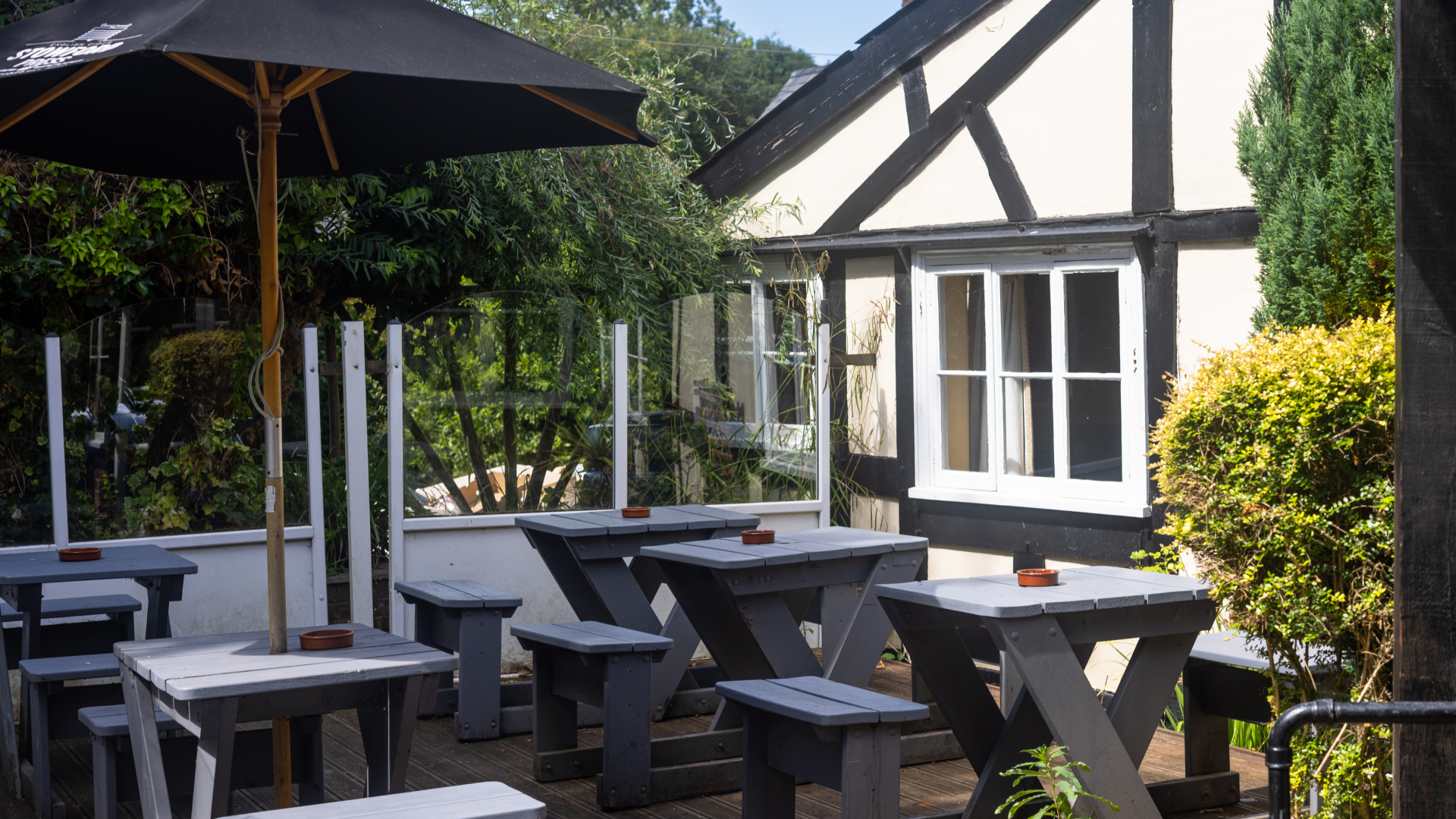 Ye Olde Salutation Inn Beer Garden & Outdoor Seating