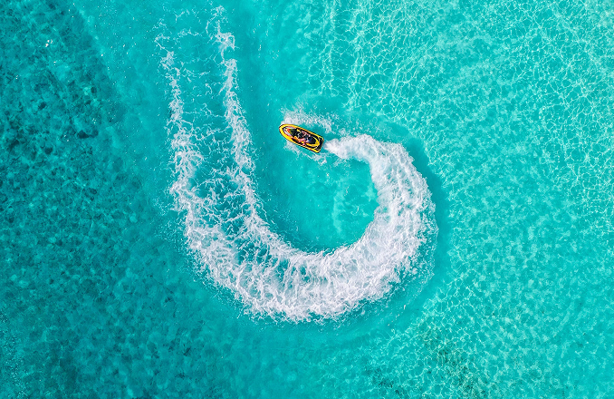 Island Hopping, Thrill Rides & Lagoon Luxury