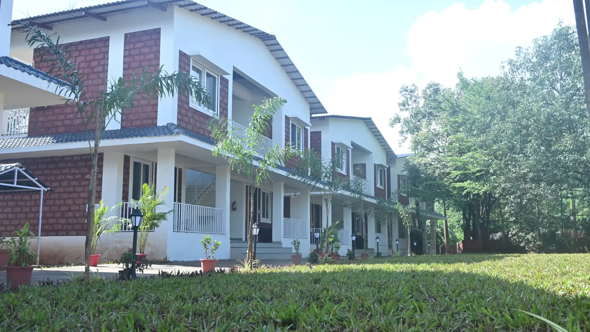 Karma Lakewood Unit Type Sleeps 2+2 Kids