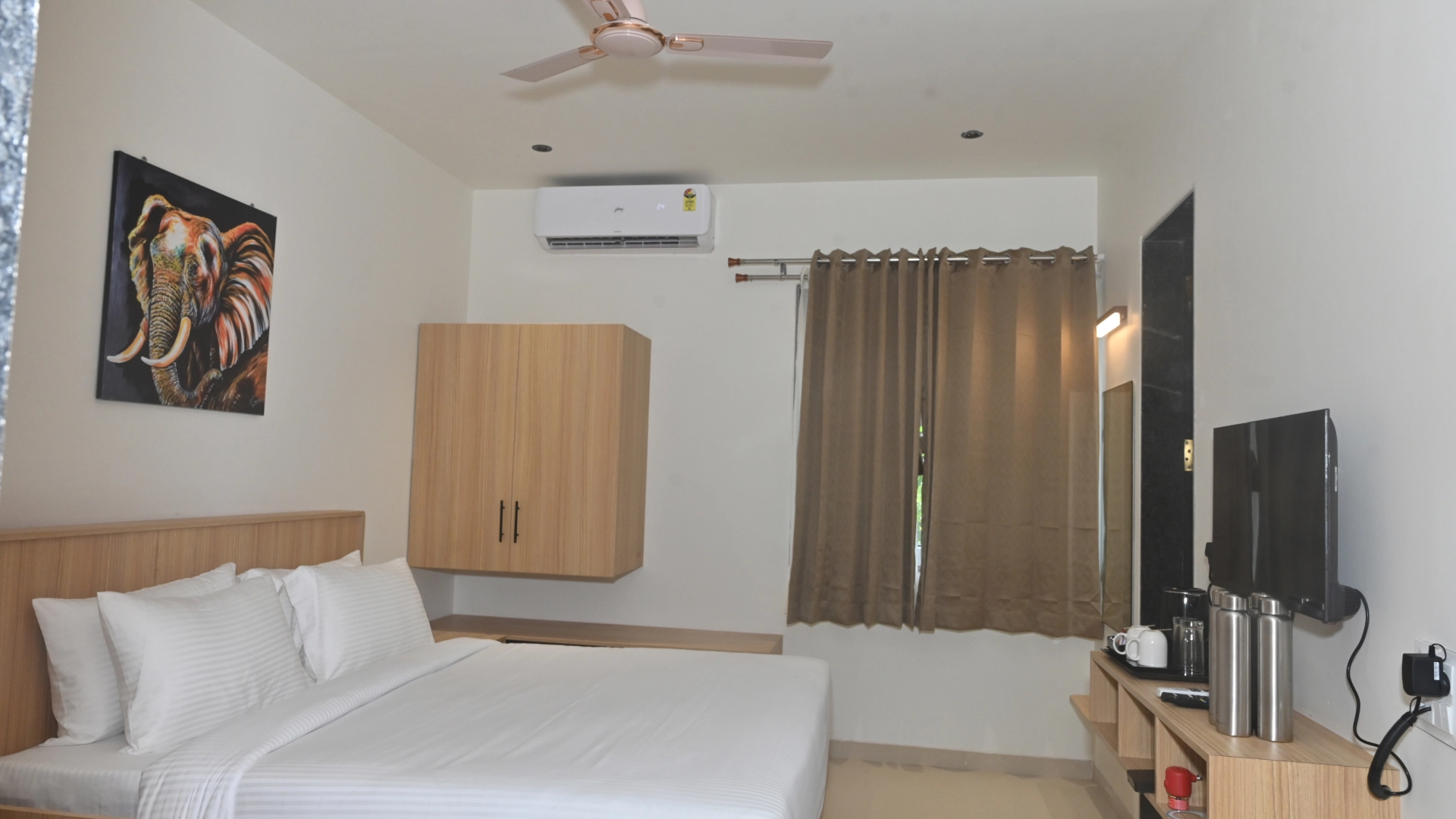 Karma Lakewood Unit Type Sleeps 2+2 Kids