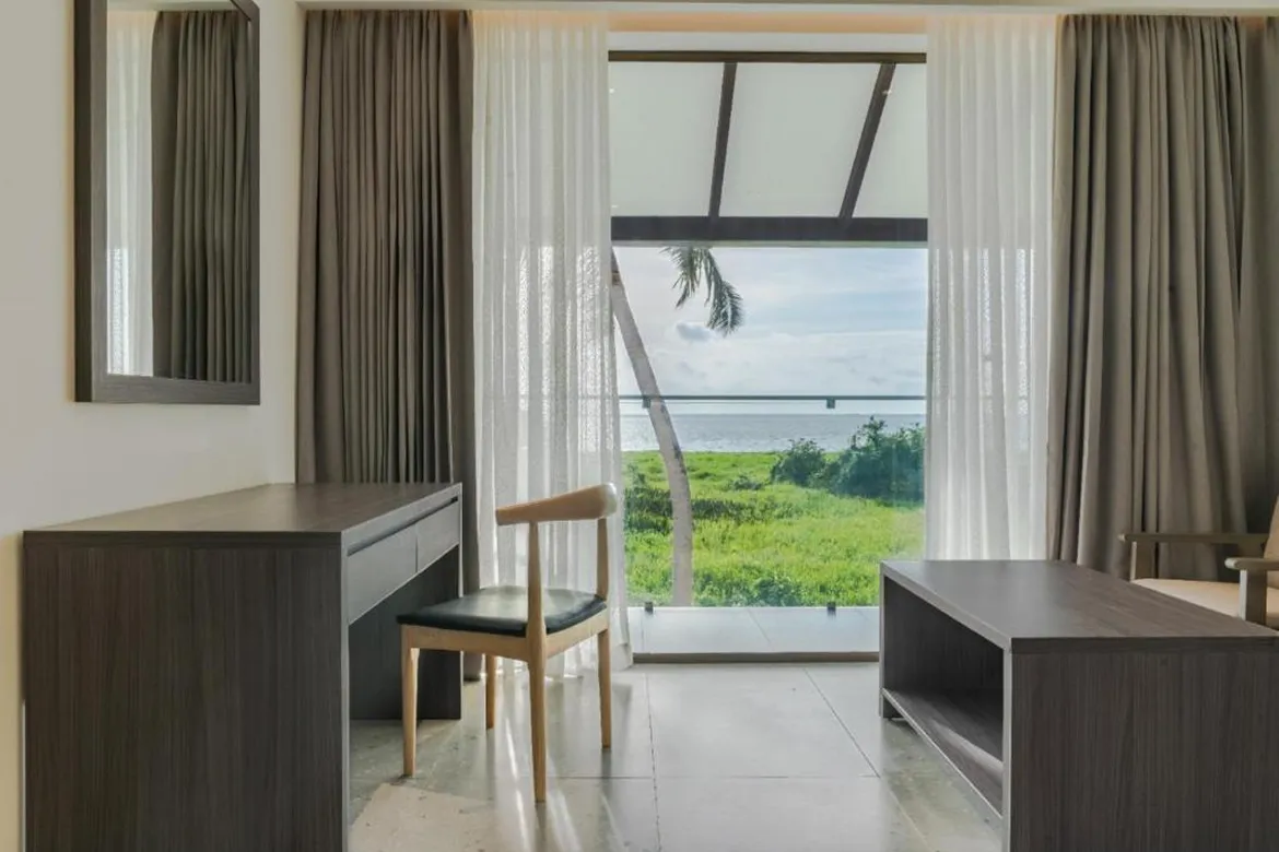 Karma Vembanad Hotel Unit Lake View