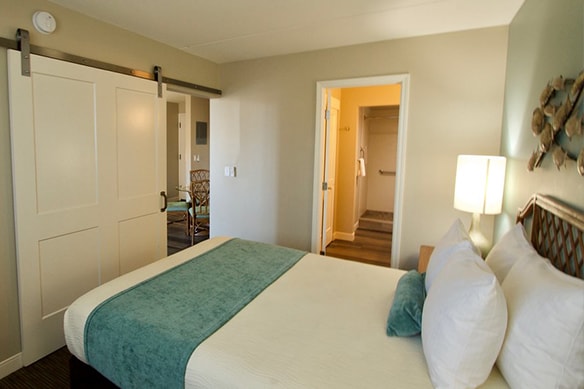 Royal Kuhio One Bedroom Apartment Sleeping Four