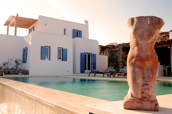 Pelikanos Heated Infinity Pool