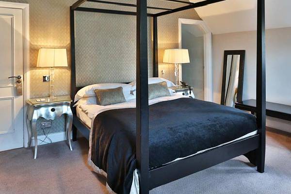 Karma Sanctum on the Green King Deluxe