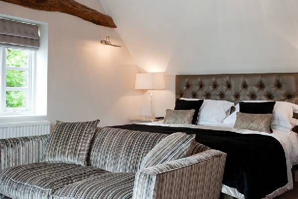 Karma Sanctum on the Green Standard King