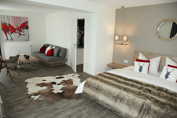 Karma Bavaria Resort Page DE Deluxe Apartment mit 2 Schlafzimmern