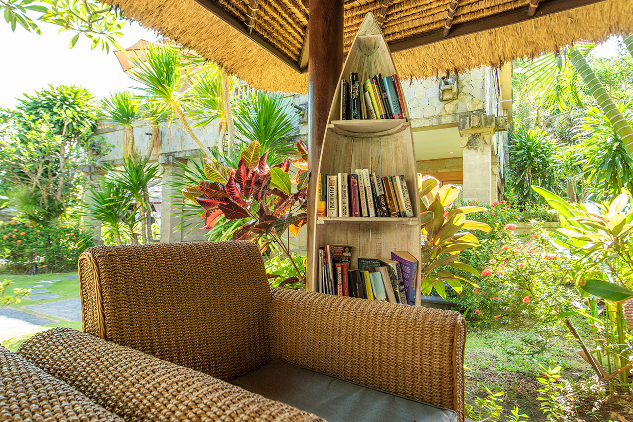 Karma Royal Jimbaran Library