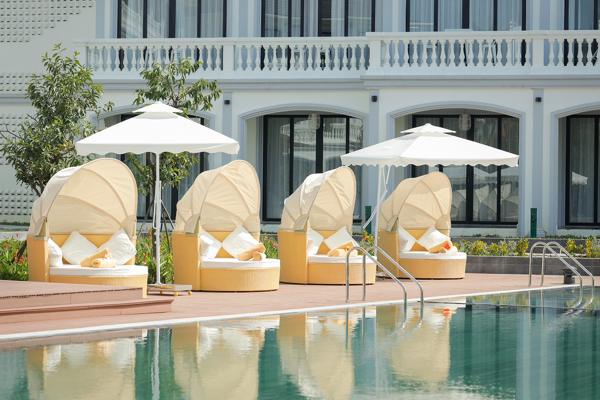 Karma Duyên Swimming Pool