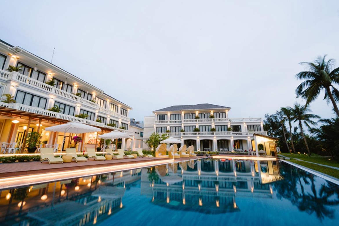 Karma Duyên Swimming Pool